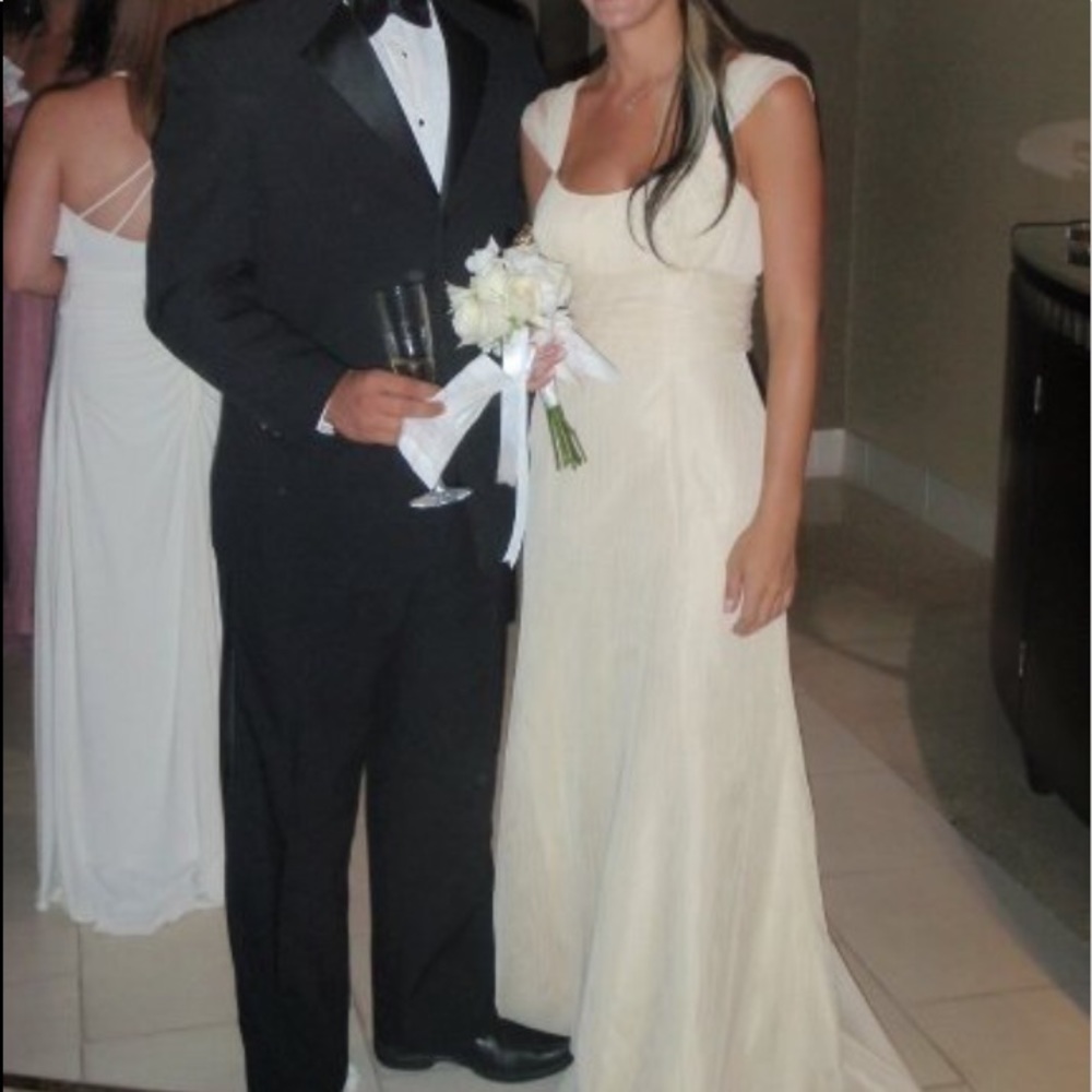 VERA WANG DRESS
